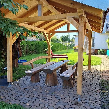 Ferienwohnung Spatzennest ฟลาดุงเงน ภายนอก รูปภาพ