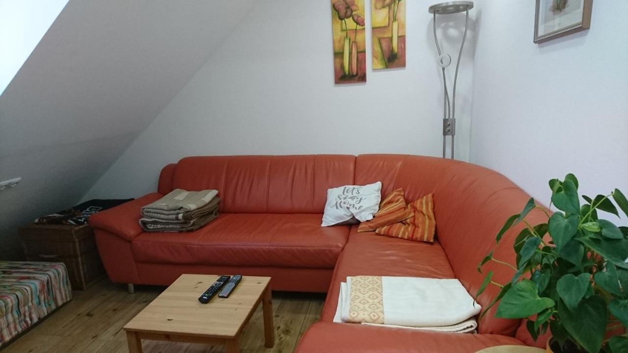 Ferienwohnung Spatzennest ฟลาดุงเงน ภายนอก รูปภาพ