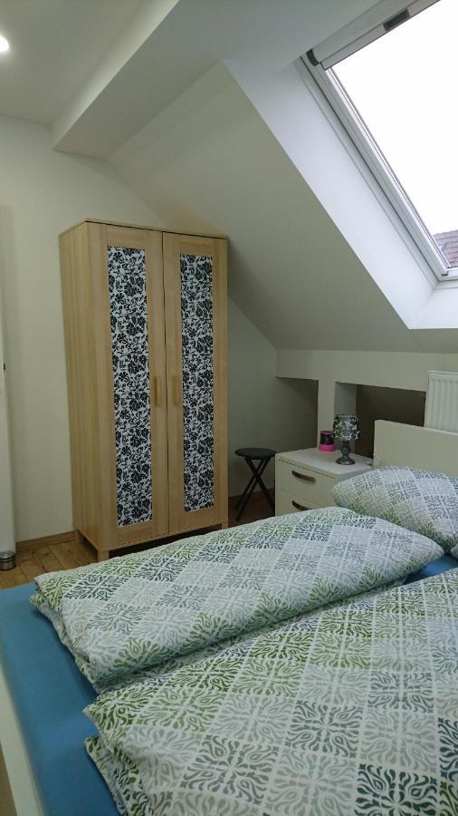 Ferienwohnung Spatzennest ฟลาดุงเงน ภายนอก รูปภาพ